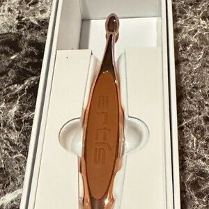 Artis Elite Rose Gold Oval 3 Brush